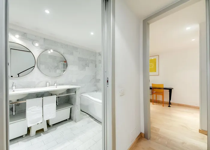 Rosa Trastevere Magic Location Apartment